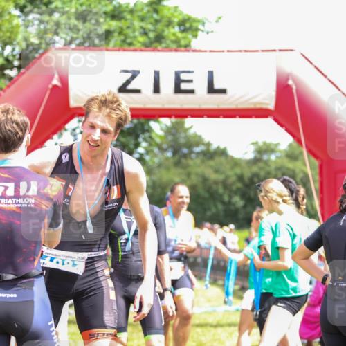 21.06.2026 - 29. Vierlanden-Triathlon Andreas Tolksdorf http://msf.ph/oto/9922477 21.06.2026 13:52:49 Ziel 20, 257 meine-sportfotos.de