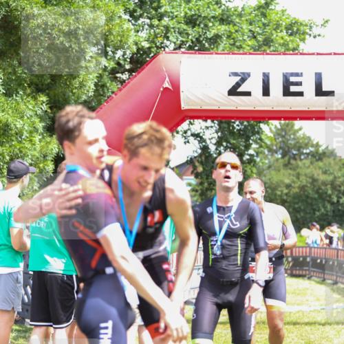 21.06.2026 - 29. Vierlanden-Triathlon Andreas Tolksdorf http://msf.ph/oto/9922483 21.06.2026 13:52:51 Ziel 20, 257 meine-sportfotos.de