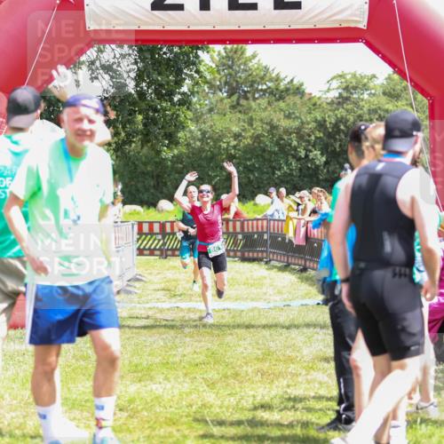 21.06.2026 - 29. Vierlanden-Triathlon Andreas Tolksdorf http://msf.ph/oto/9922500 21.06.2026 13:53:17 Ziel 861, 1036, 1052 meine-sportfotos.de