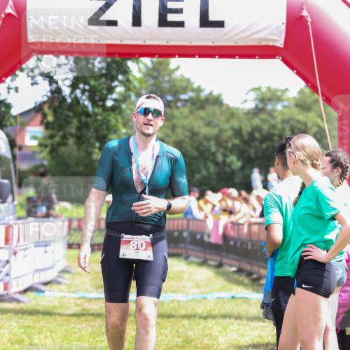 21.06.2026 - 29. Vierlanden-Triathlon Andreas Tolksdorf http://msf.ph/oto/9922520 21.06.2026 13:54:13 Ziel 871, 1048 meine-sportfotos.de