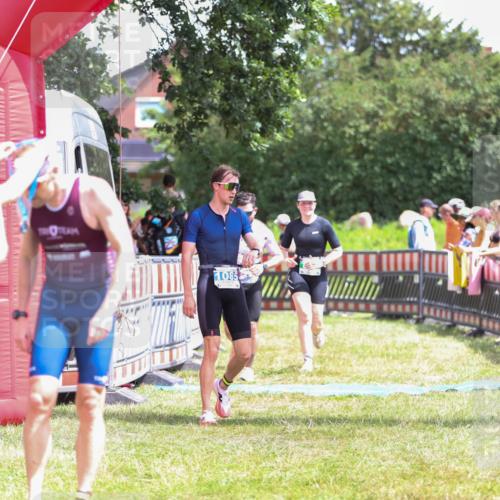21.06.2026 - 29. Vierlanden-Triathlon Andreas Tolksdorf http://msf.ph/oto/9922582 21.06.2026 13:54:55 Ziel 18, 831, 1085 meine-sportfotos.de