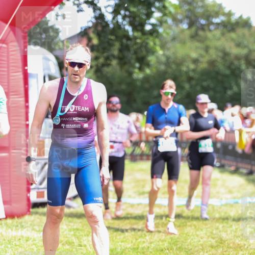 21.06.2026 - 29. Vierlanden-Triathlon Andreas Tolksdorf http://msf.ph/oto/9922586 21.06.2026 13:54:57 Ziel 18, 831, 1085 meine-sportfotos.de