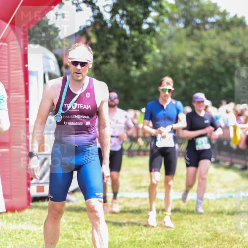 21.06.2026 - 29. Vierlanden-Triathlon Andreas Tolksdorf http://msf.ph/oto/9922587 21.06.2026 13:54:57 Ziel 18, 831, 1085 meine-sportfotos.de