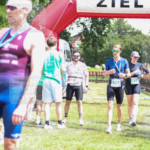21.06.2026 - 29. Vierlanden-Triathlon Andreas Tolksdorf http://msf.ph/oto/9922590 21.06.2026 13:55:02 Ziel 816, 1025 meine-sportfotos.de