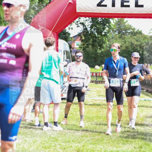 21.06.2026 - 29. Vierlanden-Triathlon Andreas Tolksdorf http://msf.ph/oto/9922592 21.06.2026 13:55:02 Ziel 816, 1025 meine-sportfotos.de