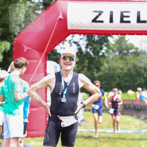 21.06.2026 - 29. Vierlanden-Triathlon Andreas Tolksdorf http://msf.ph/oto/9922638 21.06.2026 13:59:22 Ziel 260, 847, 890, 1058 meine-sportfotos.de