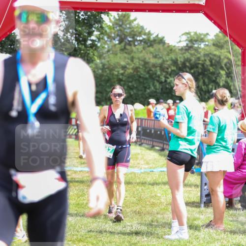 21.06.2026 - 29. Vierlanden-Triathlon Andreas Tolksdorf http://msf.ph/oto/9922640 21.06.2026 13:59:26 Ziel 260, 847, 890, 1058 meine-sportfotos.de