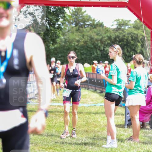 21.06.2026 - 29. Vierlanden-Triathlon Andreas Tolksdorf http://msf.ph/oto/9922646 21.06.2026 13:59:26 Ziel 260, 847, 890, 1058 meine-sportfotos.de