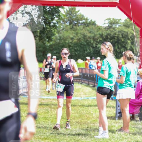 21.06.2026 - 29. Vierlanden-Triathlon Andreas Tolksdorf http://msf.ph/oto/9922648 21.06.2026 13:59:26 Ziel 260, 847, 890, 1058 meine-sportfotos.de