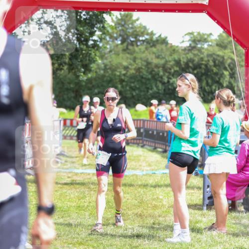 21.06.2026 - 29. Vierlanden-Triathlon Andreas Tolksdorf http://msf.ph/oto/9922650 21.06.2026 13:59:26 Ziel 260, 847, 890, 1058 meine-sportfotos.de