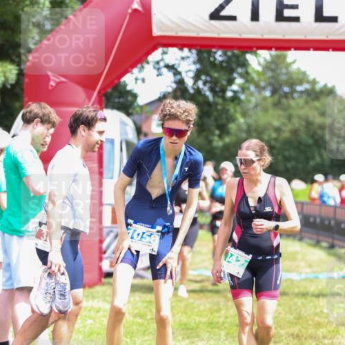 21.06.2026 - 29. Vierlanden-Triathlon Andreas Tolksdorf http://msf.ph/oto/9922652 21.06.2026 13:59:28 Ziel 260, 266, 890 meine-sportfotos.de