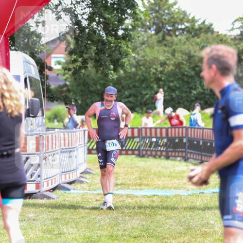 21.06.2026 - 29. Vierlanden-Triathlon Andreas Tolksdorf http://msf.ph/oto/9922662 21.06.2026 14:00:05 Ziel 832, 1079 meine-sportfotos.de
