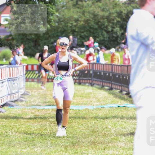 21.06.2026 - 29. Vierlanden-Triathlon Andreas Tolksdorf http://msf.ph/oto/9922669 21.06.2026 14:00:17 Ziel 223, 832, 883, 1091 meine-sportfotos.de