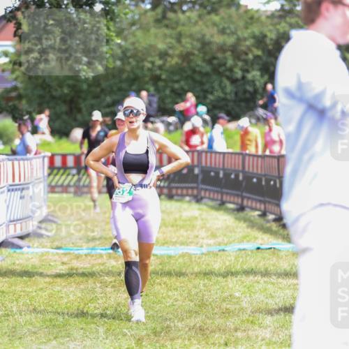 21.06.2026 - 29. Vierlanden-Triathlon Andreas Tolksdorf http://msf.ph/oto/9922673 21.06.2026 14:00:17 Ziel 223, 832, 883, 1091 meine-sportfotos.de