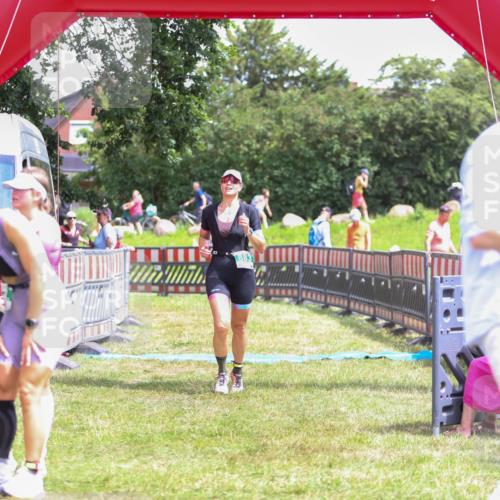 21.06.2026 - 29. Vierlanden-Triathlon Andreas Tolksdorf http://msf.ph/oto/9922685 21.06.2026 14:00:22 Ziel 223, 883, 1091 meine-sportfotos.de
