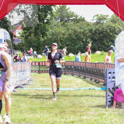 21.06.2026 - 29. Vierlanden-Triathlon Andreas Tolksdorf http://msf.ph/oto/9922688 21.06.2026 14:00:22 Ziel 223, 883, 1091 meine-sportfotos.de
