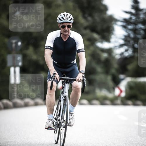 21.06.2026 - 29. Vierlanden-Triathlon H.Heesch http://msf.ph/oto/9922779 21.06.2026 12:35:16 Radfahren 796 meine-sportfotos.de