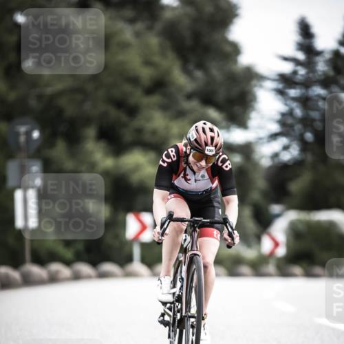 21.06.2026 - 29. Vierlanden-Triathlon H.Heesch http://msf.ph/oto/9922954 21.06.2026 12:39:20 Radfahren 1005 meine-sportfotos.de