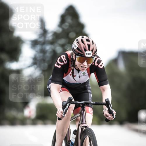 21.06.2026 - 29. Vierlanden-Triathlon H.Heesch http://msf.ph/oto/9922969 21.06.2026 12:39:20 Radfahren 1005, 1005 meine-sportfotos.de