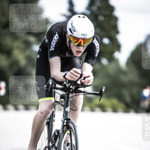 21.06.2026 - 29. Vierlanden-Triathlon H.Heesch http://msf.ph/oto/9922987 21.06.2026 13:02:04 Radfahren 1022 meine-sportfotos.de