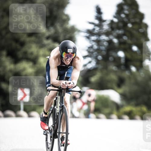 21.06.2026 - 29. Vierlanden-Triathlon H.Heesch http://msf.ph/oto/9922994 21.06.2026 13:02:08 Radfahren 1047 meine-sportfotos.de