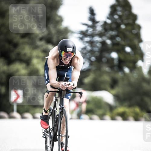 21.06.2026 - 29. Vierlanden-Triathlon H.Heesch http://msf.ph/oto/9922995 21.06.2026 13:02:08 Radfahren 1047 meine-sportfotos.de