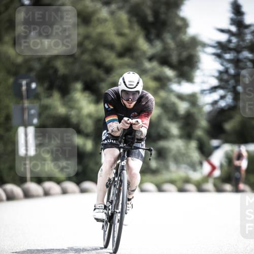 21.06.2026 - 29. Vierlanden-Triathlon H.Heesch http://msf.ph/oto/9923048 21.06.2026 13:02:20 Radfahren 1080 meine-sportfotos.de