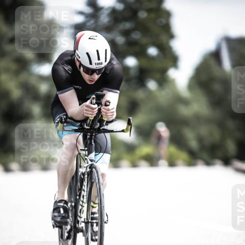 21.06.2026 - 29. Vierlanden-Triathlon H.Heesch http://msf.ph/oto/9923097 21.06.2026 13:02:33 Radfahren 1056, 1056 meine-sportfotos.de