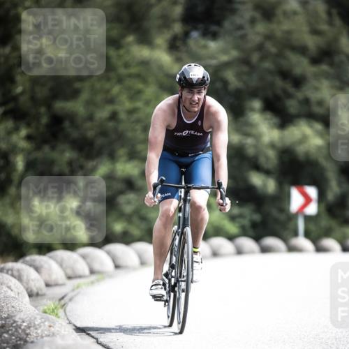 21.06.2026 - 29. Vierlanden-Triathlon H.Heesch http://msf.ph/oto/9923108 21.06.2026 13:02:39 Radfahren 1049 meine-sportfotos.de