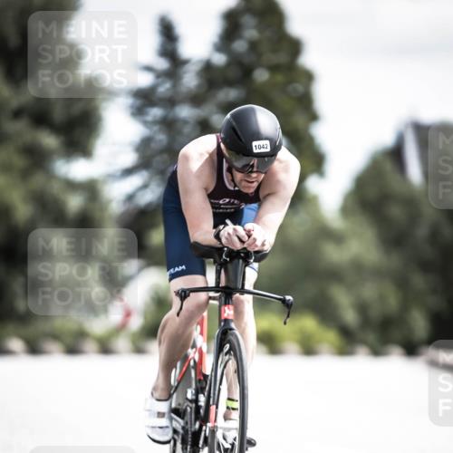 21.06.2026 - 29. Vierlanden-Triathlon H.Heesch http://msf.ph/oto/9923135 21.06.2026 13:02:48 Radfahren 1042 meine-sportfotos.de