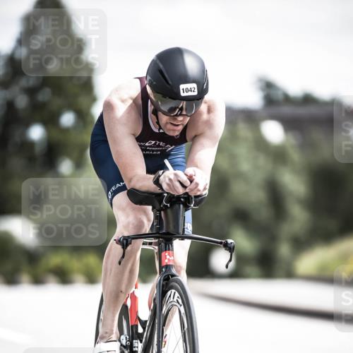 21.06.2026 - 29. Vierlanden-Triathlon H.Heesch http://msf.ph/oto/9923141 21.06.2026 13:02:49 Radfahren 1042 meine-sportfotos.de
