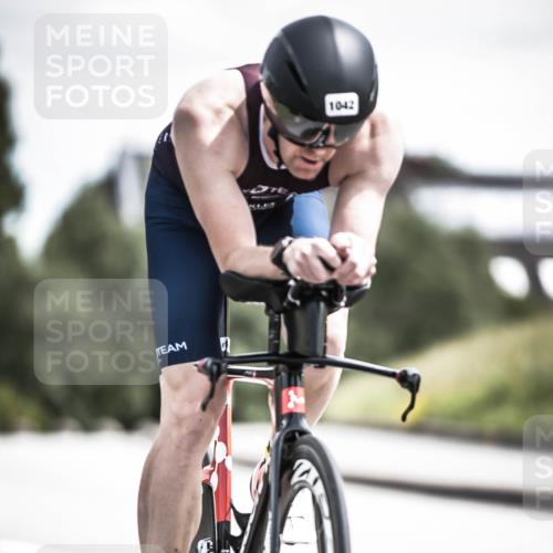 21.06.2026 - 29. Vierlanden-Triathlon H.Heesch http://msf.ph/oto/9923144 21.06.2026 13:02:49 Radfahren 18, 1042 meine-sportfotos.de