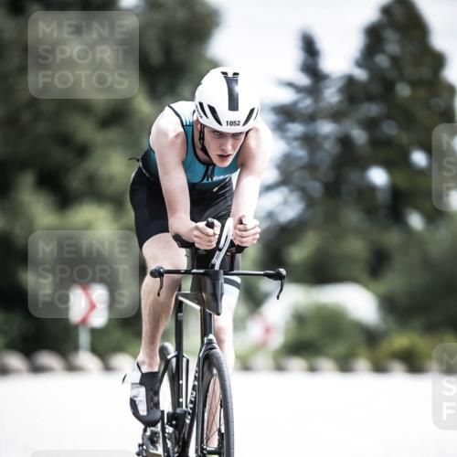 21.06.2026 - 29. Vierlanden-Triathlon H.Heesch http://msf.ph/oto/9923157 21.06.2026 13:02:54 Radfahren 1052 meine-sportfotos.de