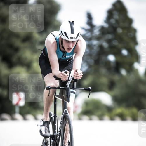 21.06.2026 - 29. Vierlanden-Triathlon H.Heesch http://msf.ph/oto/9923158 21.06.2026 13:02:54 Radfahren 1052 meine-sportfotos.de