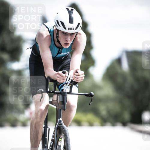 21.06.2026 - 29. Vierlanden-Triathlon H.Heesch http://msf.ph/oto/9923162 21.06.2026 13:02:54 Radfahren 1052 meine-sportfotos.de