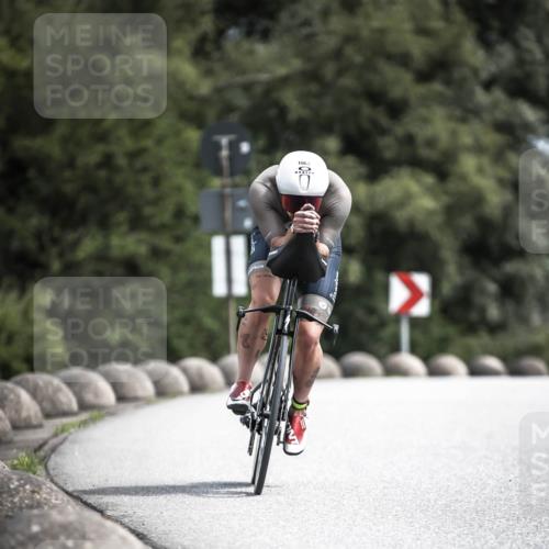 21.06.2026 - 29. Vierlanden-Triathlon H.Heesch http://msf.ph/oto/9923191 21.06.2026 13:03:37 Radfahren 1063, 0 meine-sportfotos.de
