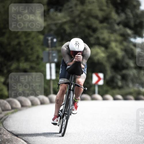 21.06.2026 - 29. Vierlanden-Triathlon H.Heesch http://msf.ph/oto/9923194 21.06.2026 13:03:37 Radfahren 1063 meine-sportfotos.de