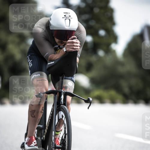 21.06.2026 - 29. Vierlanden-Triathlon H.Heesch http://msf.ph/oto/9923207 21.06.2026 13:03:38 Radfahren 1063 meine-sportfotos.de