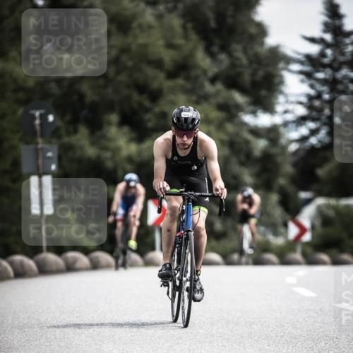 21.06.2026 - 29. Vierlanden-Triathlon H.Heesch http://msf.ph/oto/9923263 21.06.2026 13:04:08 Radfahren 1032 meine-sportfotos.de