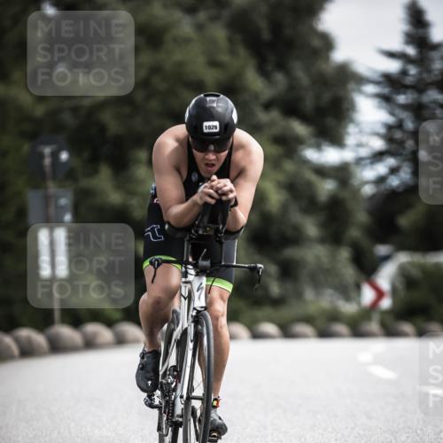 21.06.2026 - 29. Vierlanden-Triathlon H.Heesch http://msf.ph/oto/9923296 21.06.2026 13:04:12 Radfahren 1026 meine-sportfotos.de