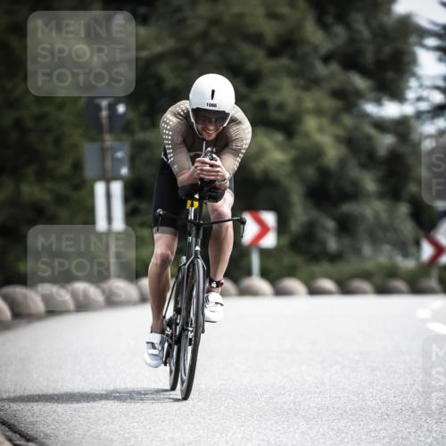 21.06.2026 - 29. Vierlanden-Triathlon H.Heesch http://msf.ph/oto/9923328 21.06.2026 13:04:20 Radfahren 1066 meine-sportfotos.de