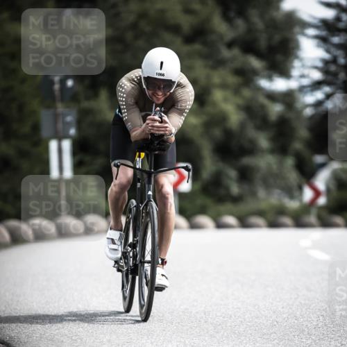 21.06.2026 - 29. Vierlanden-Triathlon H.Heesch http://msf.ph/oto/9923331 21.06.2026 13:04:21 Radfahren 1066 meine-sportfotos.de