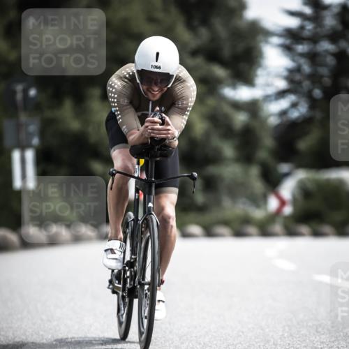 21.06.2026 - 29. Vierlanden-Triathlon H.Heesch http://msf.ph/oto/9923335 21.06.2026 13:04:21 Radfahren 11, 1066 meine-sportfotos.de