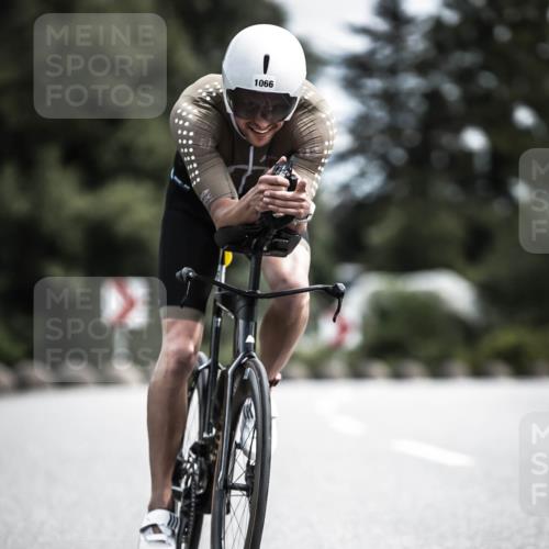 21.06.2026 - 29. Vierlanden-Triathlon H.Heesch http://msf.ph/oto/9923340 21.06.2026 13:04:21 Radfahren 1066 meine-sportfotos.de