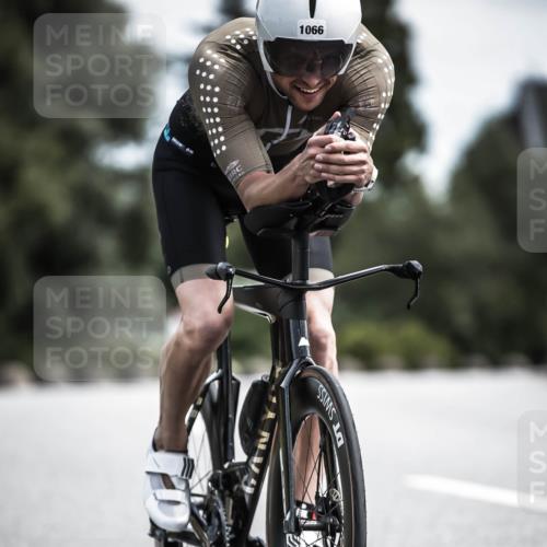 21.06.2026 - 29. Vierlanden-Triathlon H.Heesch http://msf.ph/oto/9923345 21.06.2026 13:04:21 Radfahren 1066 meine-sportfotos.de