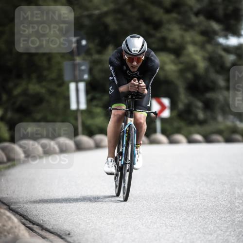 21.06.2026 - 29. Vierlanden-Triathlon H.Heesch http://msf.ph/oto/9923347 21.06.2026 13:04:29 Radfahren 11, 1035 meine-sportfotos.de