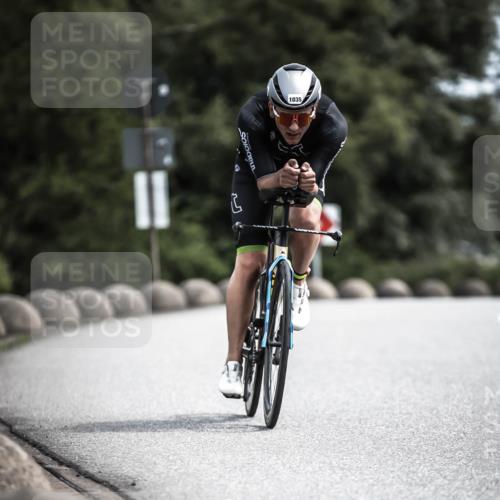 21.06.2026 - 29. Vierlanden-Triathlon H.Heesch http://msf.ph/oto/9923348 21.06.2026 13:04:29 Radfahren 11, 1035 meine-sportfotos.de