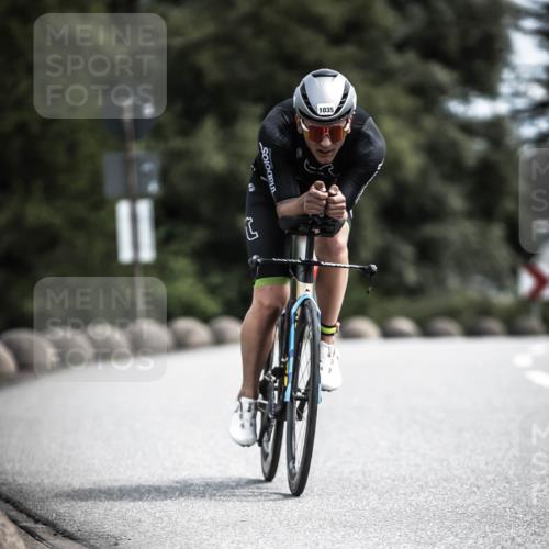 21.06.2026 - 29. Vierlanden-Triathlon H.Heesch http://msf.ph/oto/9923349 21.06.2026 13:04:29 Radfahren 11, 1035 meine-sportfotos.de