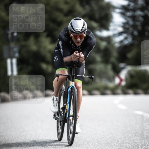 21.06.2026 - 29. Vierlanden-Triathlon H.Heesch http://msf.ph/oto/9923351 21.06.2026 13:04:29 Radfahren 11, 1035 meine-sportfotos.de