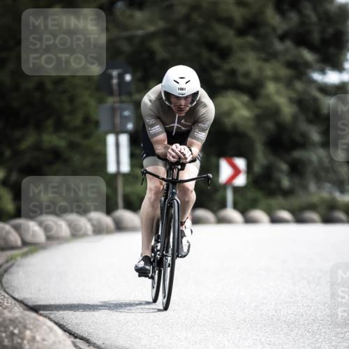 21.06.2026 - 29. Vierlanden-Triathlon H.Heesch http://msf.ph/oto/9923397 21.06.2026 13:05:06 Radfahren 1061, 11 meine-sportfotos.de